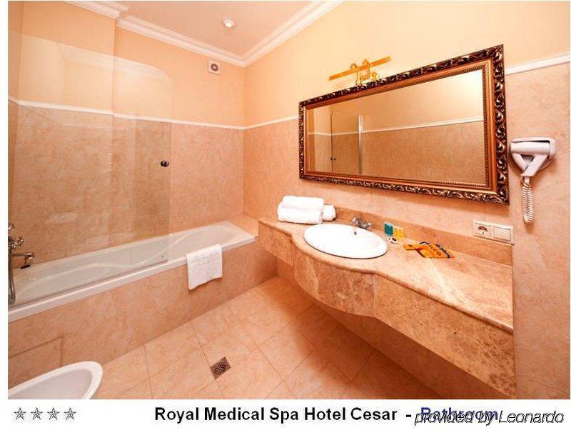 Royal Medical Cezar Hotel Truskavec' Esterno foto