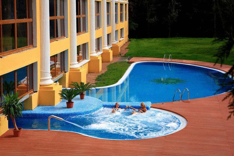 Royal Medical Cezar Hotel Truskavec' Esterno foto