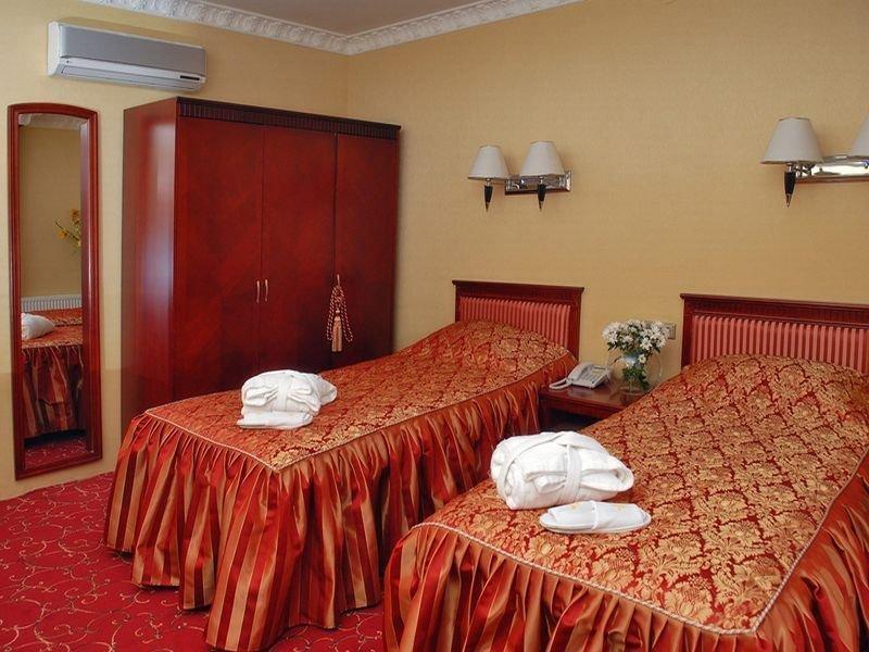 Royal Medical Cezar Hotel Truskavec' Esterno foto